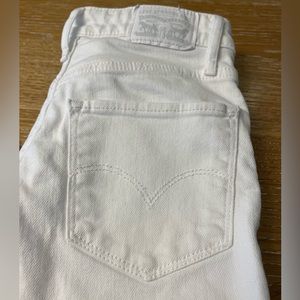 Levi’s High Rise Skinny Jeans